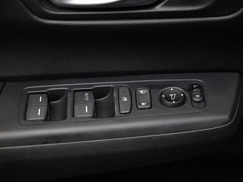 Used 2024 Honda CR-V LX image 17