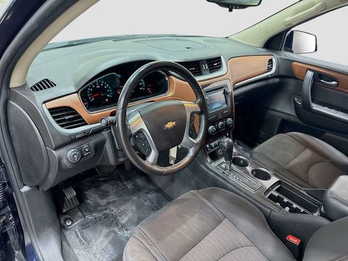 Used 2016 Chevrolet Traverse LT w/ Style and Technology Package image 19