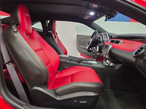 Used 2015 Chevrolet Camaro SS w/ Commemorative Special Edition RWD image 8