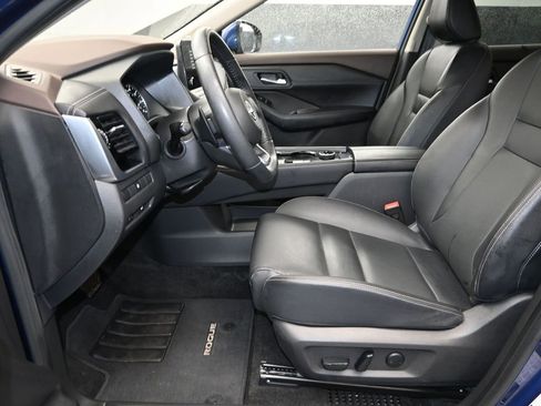 Used 2023 Nissan Rogue SL w/ SL Premium Package image 16