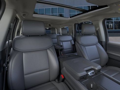 New 2026 Ford Expedition Active AWD/4WD image 10