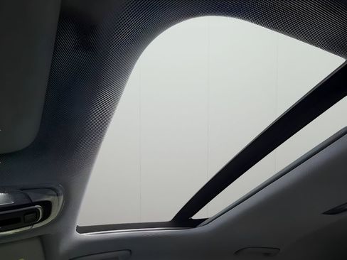 Used 2024 Hyundai Kona Limited image 23