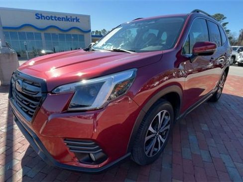 Used 2023 Subaru Forester Limited image 5