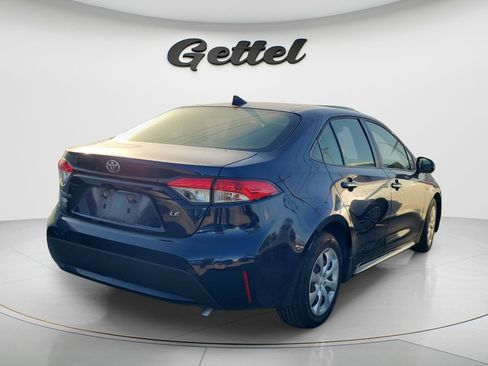 Used 2021 Toyota Corolla LE FWD image 3