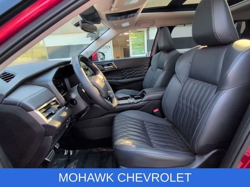 Used 2025 Mitsubishi Outlander SEL AWD/4WD image 21