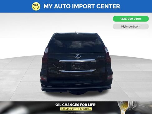 Used 2021 Lexus GX 460 Premium w/ Accessory Package AWD/4WD image 6