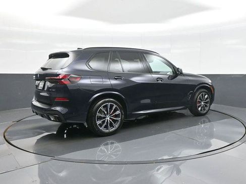 Used 2024 BMW X5 xDrive40i w/ M Sport Package AWD/4WD image 7