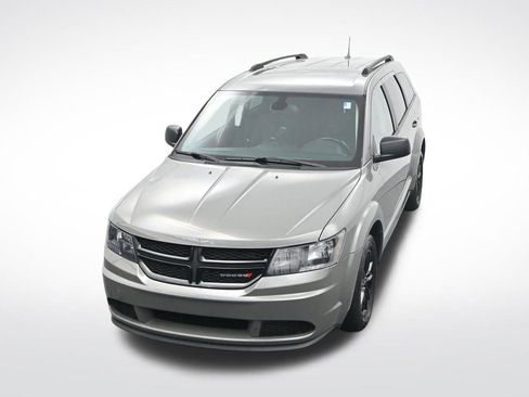 Used 2020 Dodge Journey SE w/ SE Popular Equipment Group image 24