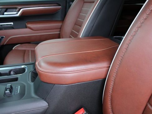 Used 2025 GMC Sierra 1500 Denali Ultimate image 7