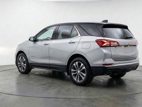 Used 2025 Chevrolet Equinox LT image 6