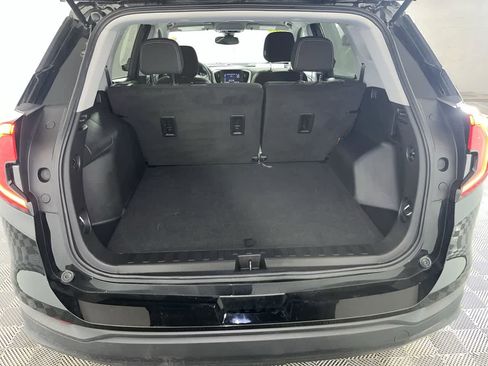 Used 2023 GMC Terrain SLE w/ Driver Convenience Package image 26