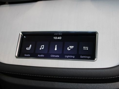 New 2026 Lincoln Navigator L Premier AWD/4WD image 36