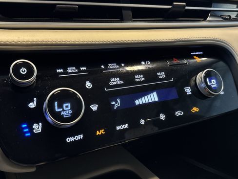 Certified 2023 INFINITI QX60 Luxe w/ Vision Package AWD/4WD image 19