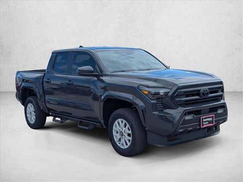 Used 2025 Toyota Tacoma SR5 image 7