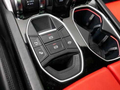 Used 2022 Lamborghini Urus image 35