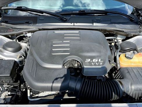 Used 2015 Dodge Challenger SXT Plus RWD image 28