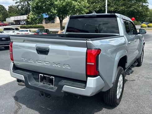 Used 2024 Toyota Tacoma TRD Sport RWD image 3