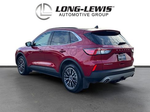 Used 2021 Ford Escape Titanium w/ Class II Trailer Tow Package image 4