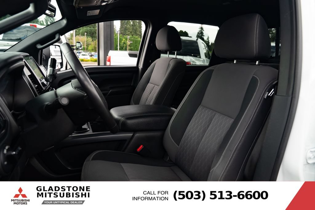Used 2023 Nissan Titan SV w/ SV Convenience Package AWD/4WD image 22