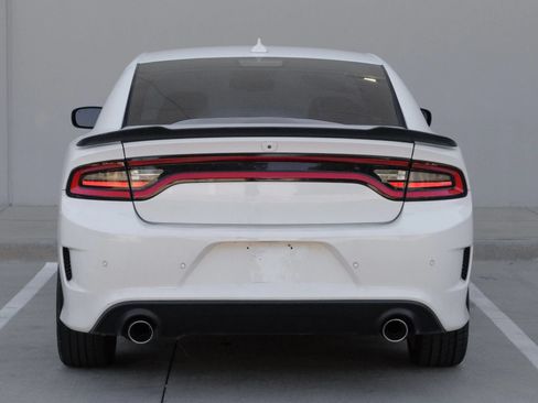 Used 2019 Dodge Charger R/T w/ Blacktop Package RWD image 6