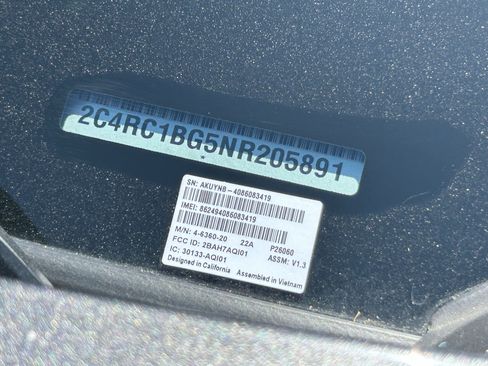 Used 2022 Chrysler Pacifica Touring-L FWD image 29