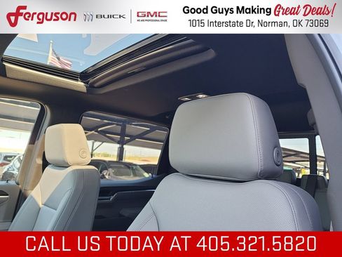 New 2026 GMC Sierra 1500 SLT w/ SLT Premium Plus Package AWD/4WD image 18