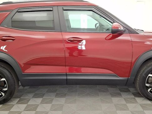 Used 2023 Chevrolet TrailBlazer LT w/ Convenience Package image 5