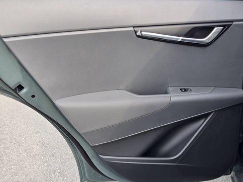 New 2026 Kia Niro SX Touring FWD image 33