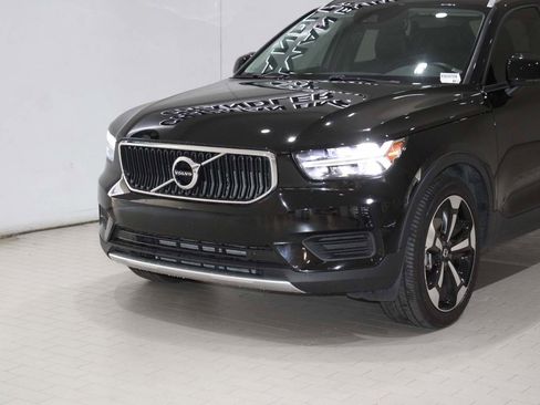 Used 2020 Volvo XC40 T5 Momentum w/ Protection Package Premier AWD/4WD image 2