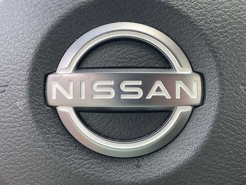 Used 2025 Nissan Altima 2.5 SV FWD image 30