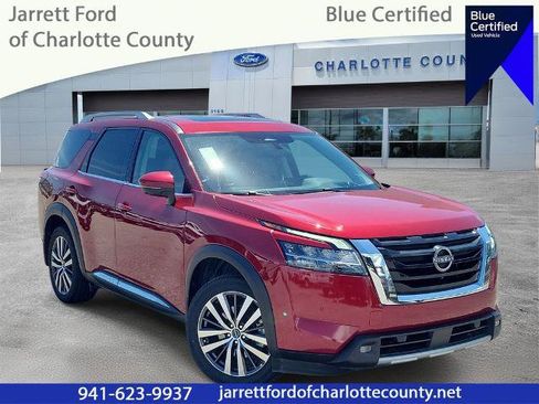 Used 2022 Nissan Pathfinder Platinum w/ Cargo Package AWD/4WD image 1