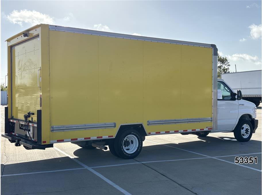 Used 2022 Ford E-350 and Econoline 350 Super Duty w/ Power Windows & Locks Group RWD image 2