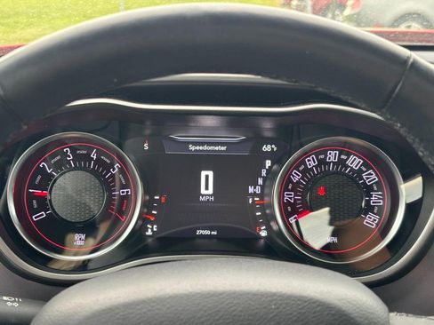 Used 2019 Dodge Challenger SXT w/ Plus Package AWD/4WD image 18