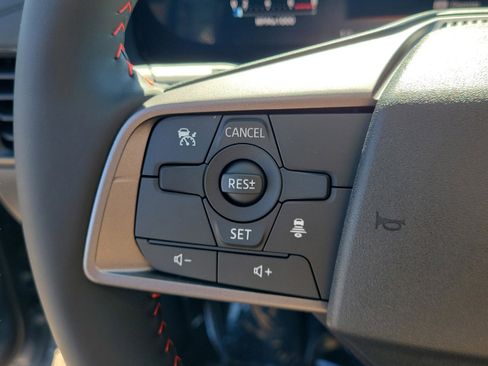 New 2026 Nissan Sentra SR w/ Floor Mat Package image 18