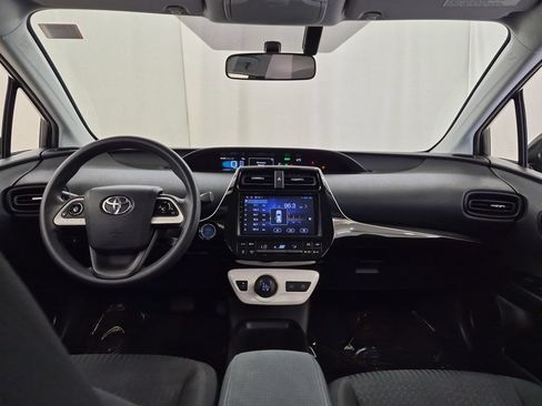 Used 2016 Toyota Prius Two FWD image 13