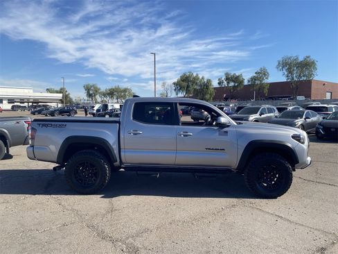 Used 2021 Toyota Tacoma TRD Off-Road w/ Blackout Package (TMS) image 7