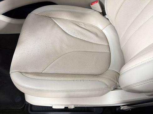Used 2020 Lincoln Nautilus Reserve FWD image 14