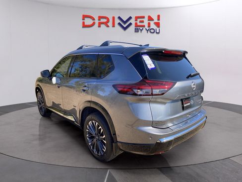 New 2026 Nissan Rogue Platinum w/ Platinum Premium Package AWD/4WD image 3