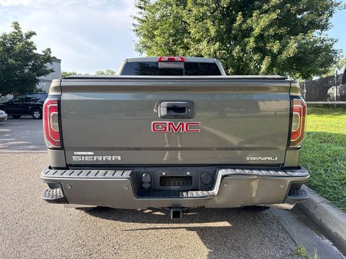 Used 2017 GMC Sierra 1500 Denali w/ Denali Ultimate Package AWD/4WD image 6