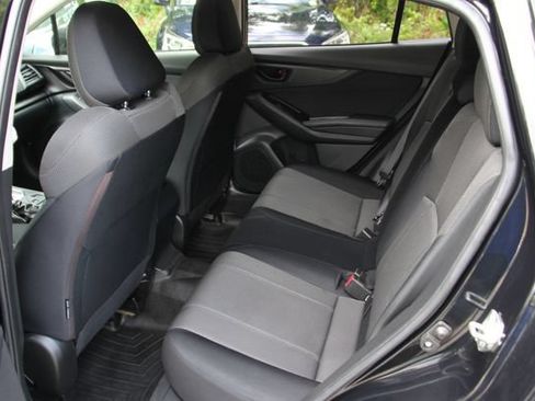 Used 2019 Subaru Crosstrek 2.0i AWD/4WD image 29