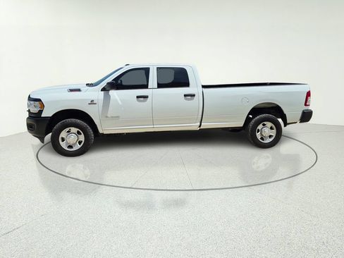 Used 2022 RAM 2500 Tradesman AWD/4WD image 3
