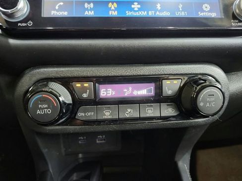 Used 2023 Nissan Kicks SR w/ SR Premium Package FWD image 16