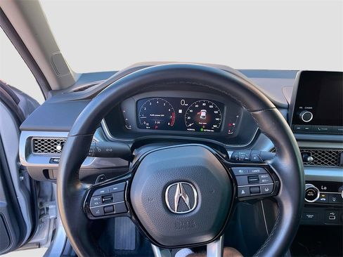 Used 2024 Acura Integra image 11