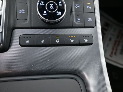 Used 2024 Hyundai Palisade Calligraphy image 19