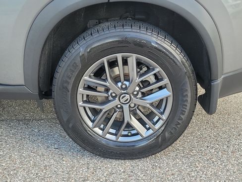 Certified 2021 Nissan Rogue S AWD/4WD image 11