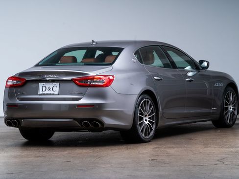 Used 2017 Maserati Quattroporte S GranLusso Q4 AWD/4WD image 6