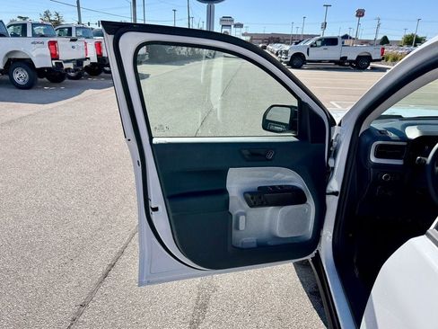 New 2025 Ford Maverick XLT w/ XLT Luxury Package image 12