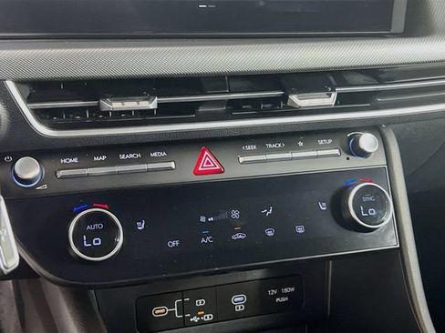 Used 2025 Hyundai Sonata SEL FWD image 14
