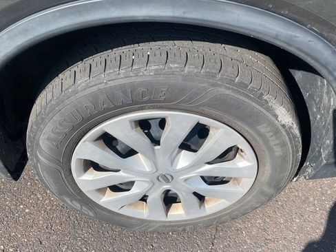 Used 2017 Nissan Rogue S w/ S Appearance Package image 11