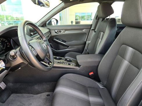 Used 2025 Honda Civic Sport image 9